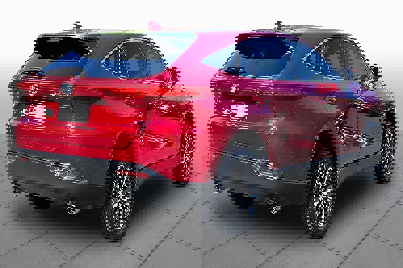 Used 2023 Toyota Venza LE AWD/4WD image 12