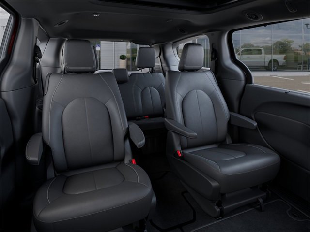 New 2025 Chrysler Pacifica Select image 15