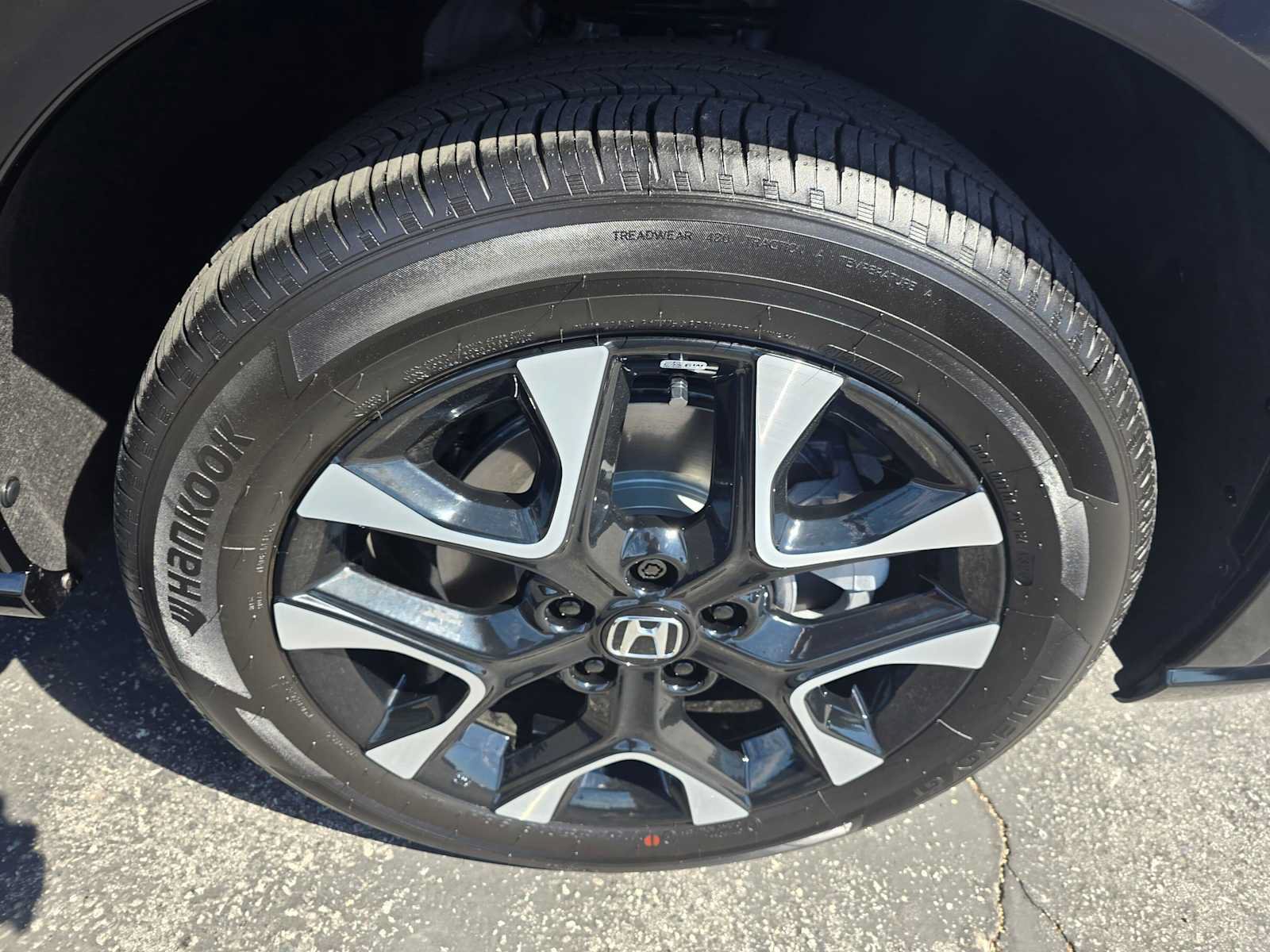 Used 2027 Honda HR-V EX-L image 9