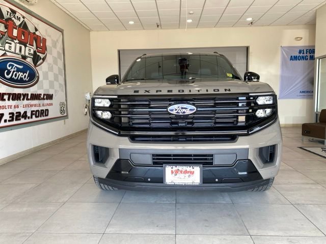 New 2027 Ford Expedition Max Platinum w/ Stealth Appearance Package AWD/4WD image 2