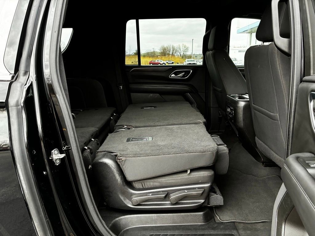 Used 2022 Chevrolet Suburban LS image 33