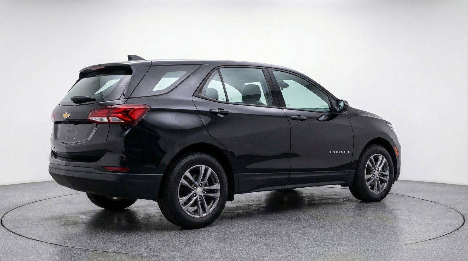 Used 2025 Chevrolet Equinox LT FWD image 9