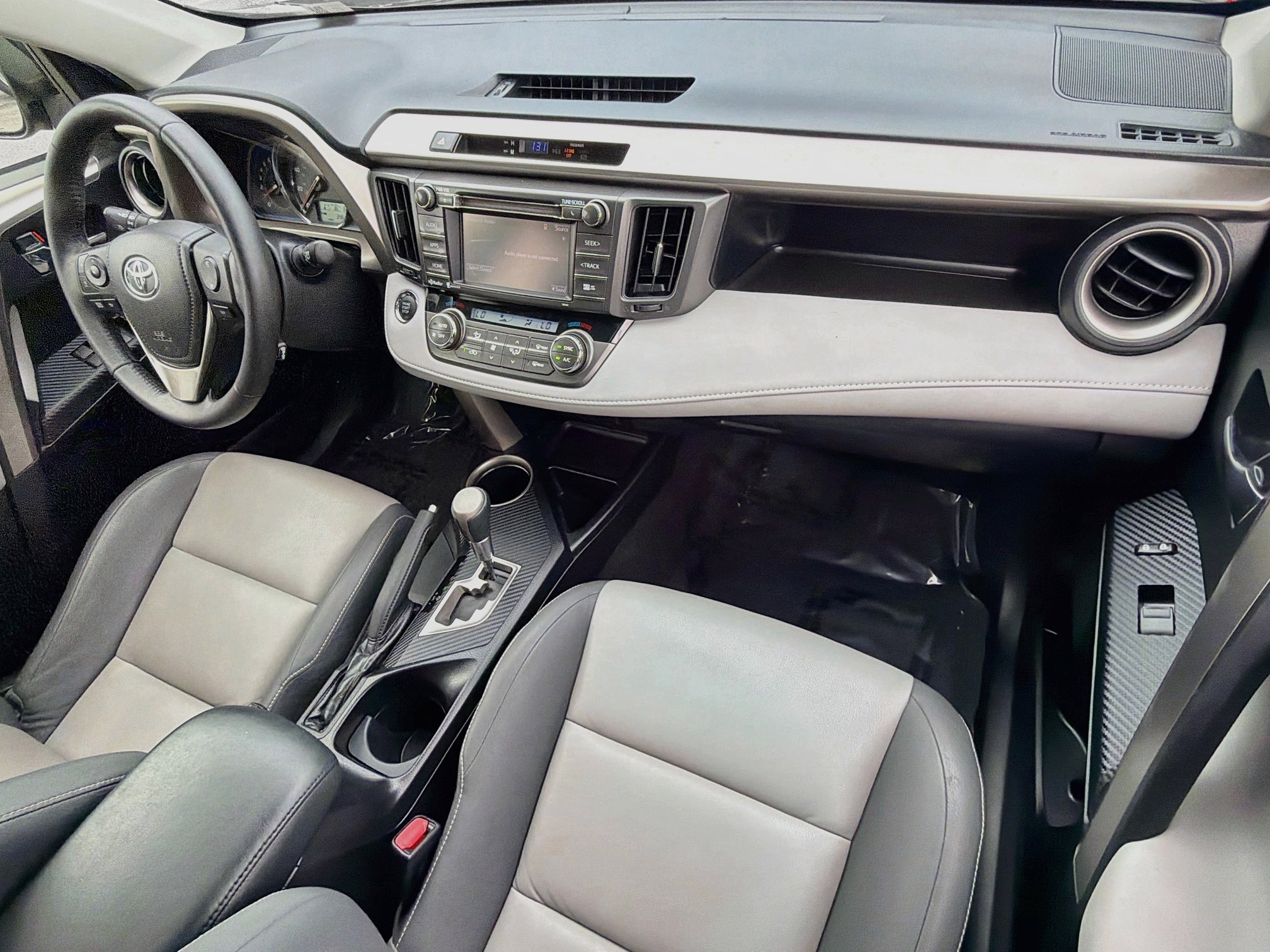 Used 2015 Toyota RAV4 Limited AWD/4WD image 14