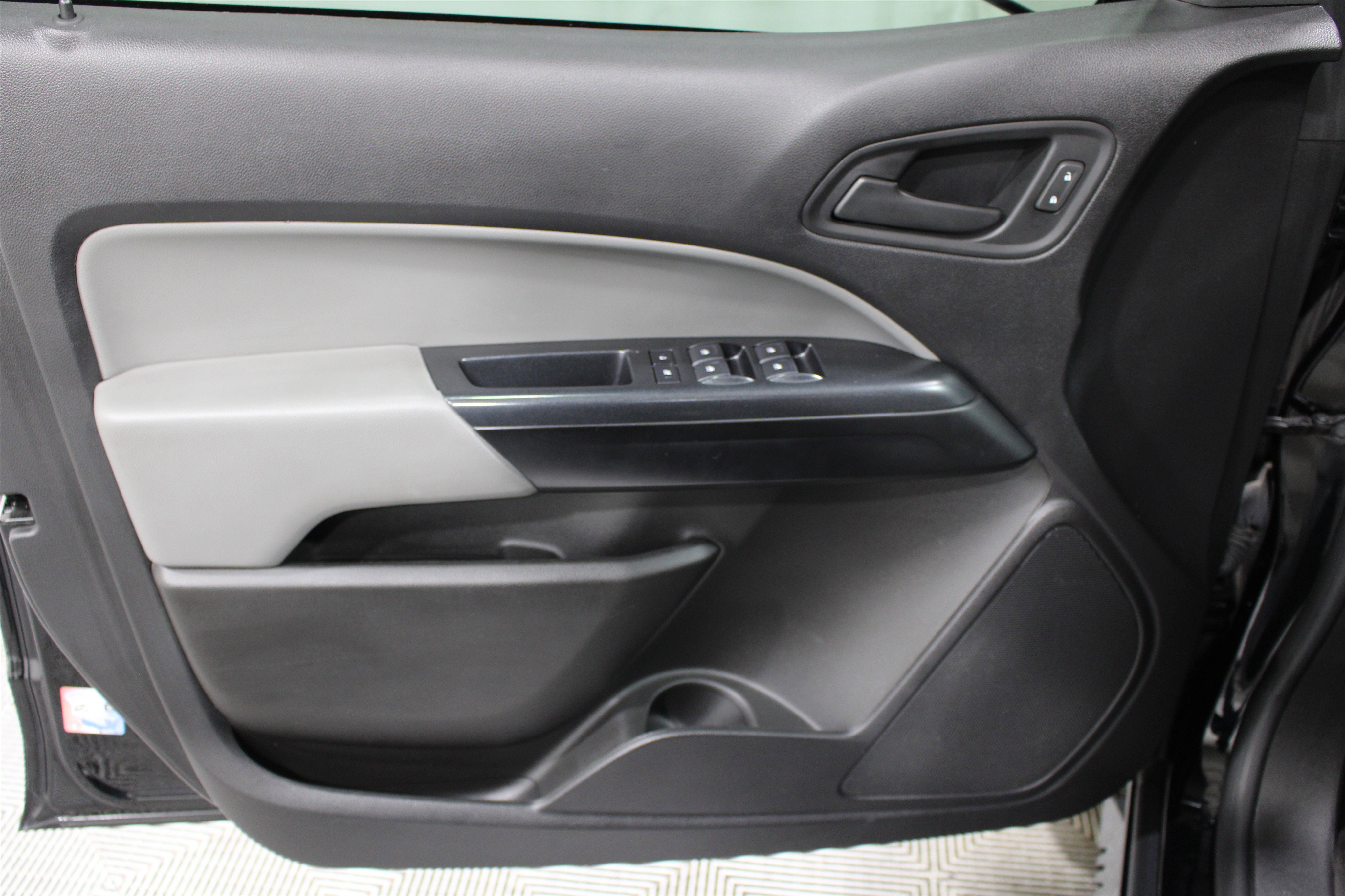 Used 2021 Chevrolet Colorado W/T image 6