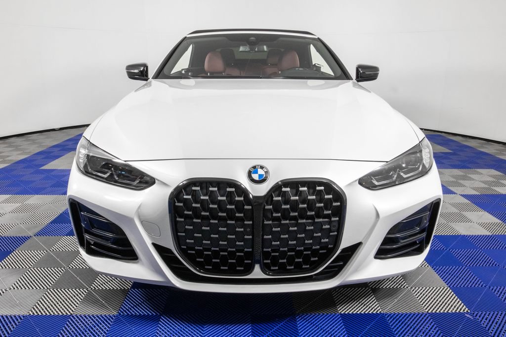 Used 2023 BMW 430i xDrive Convertible w/ M Sport Package AWD/4WD image 3