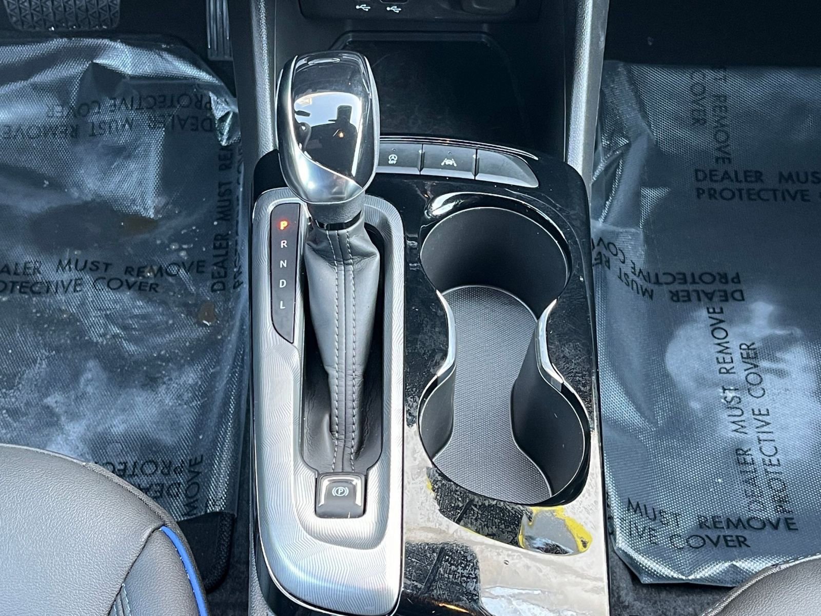 Used 2025 Buick Envista Sport Touring image 38