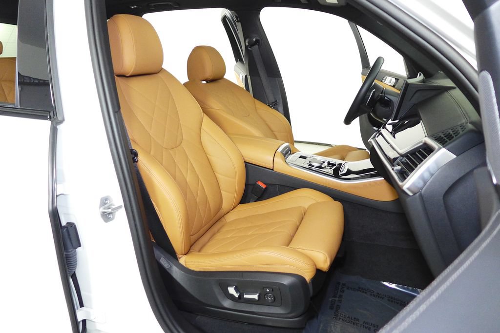 Used 2024 BMW X5 sDrive40i w/ M Sport Package RWD image 19