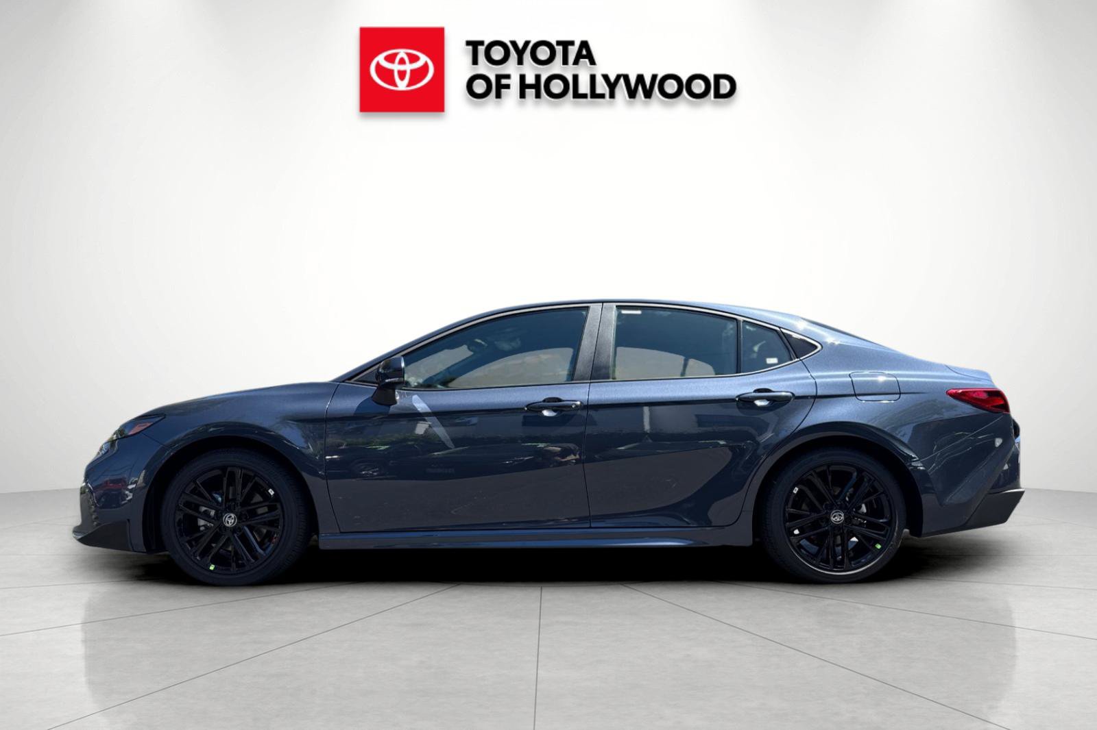 New 2026 Toyota Camry SE w/ Convenience Package FWD image 9