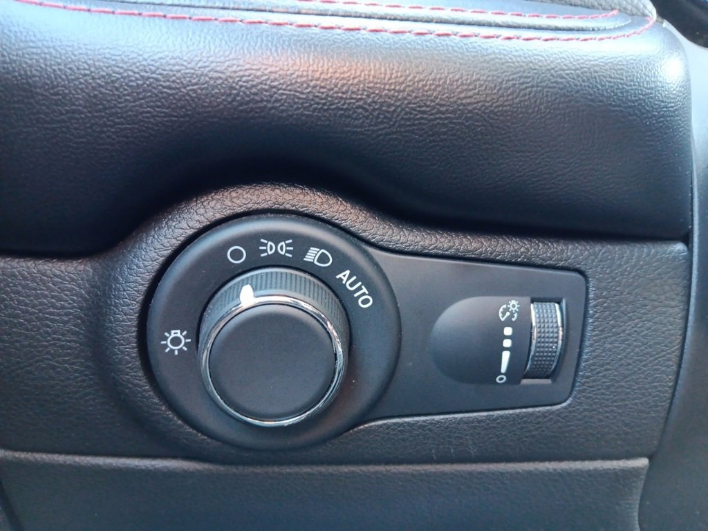 Used 2024 Dodge Durango GT image 15