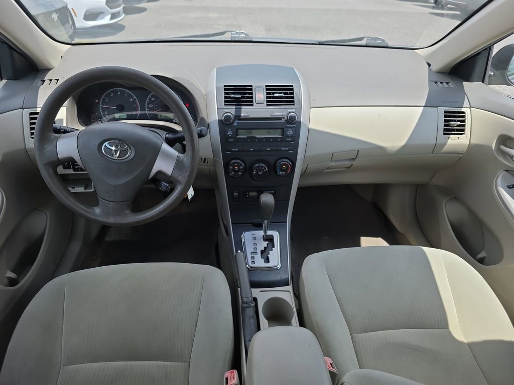 Used 2010 Toyota Corolla LE image 14