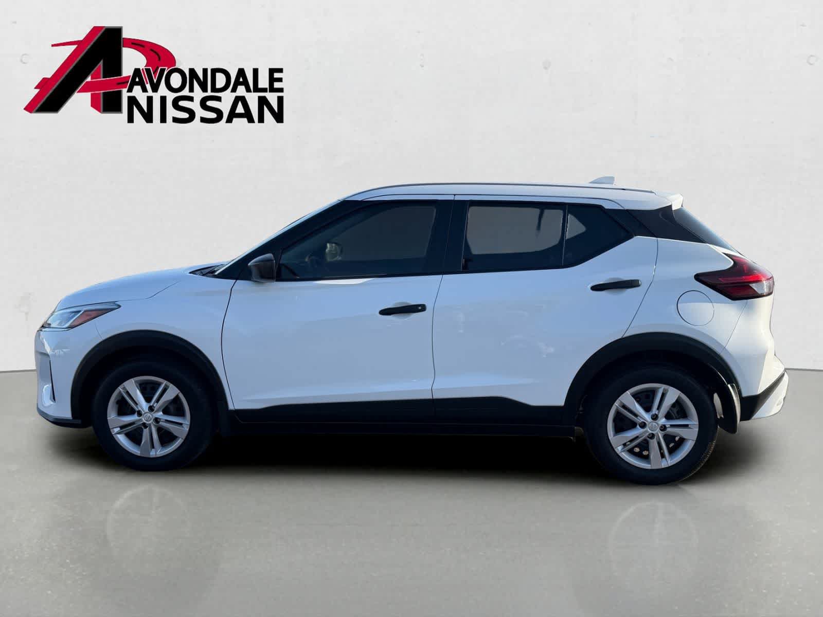 Certified 2025 Nissan Kicks Play S FWD image 3