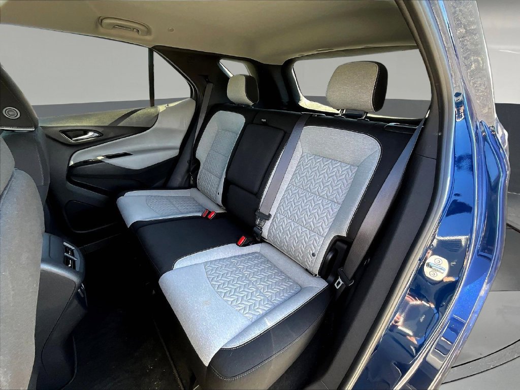 Used 2022 Chevrolet Equinox LS w/ LS Convenience Package FWD image 24