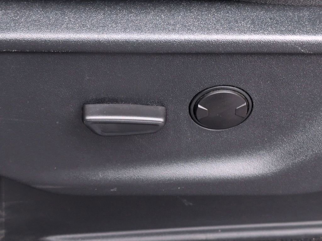 Used 2023 Ford F150 XLT image 16