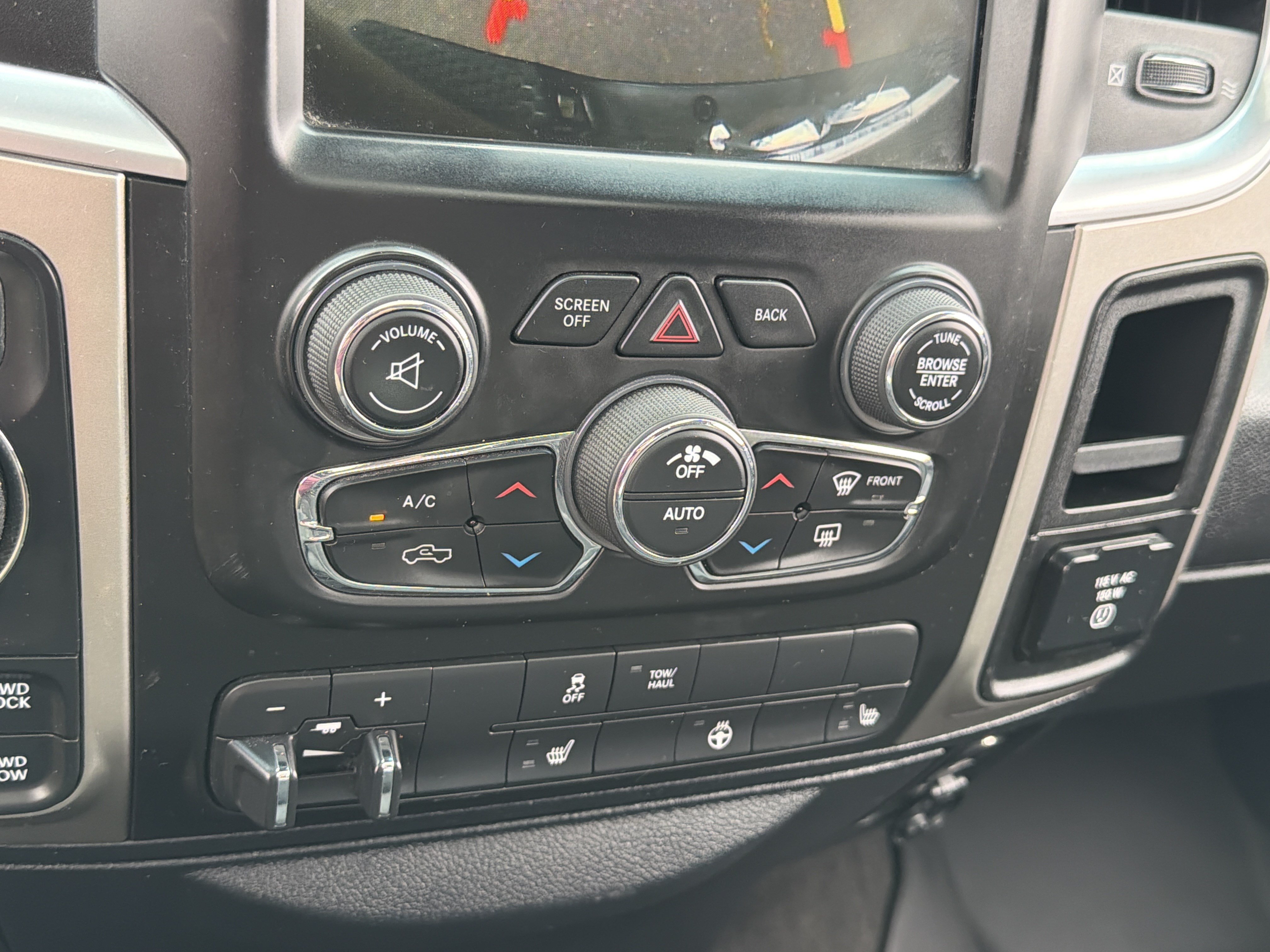 Used 2017 RAM 1500 Outdoorsman AWD/4WD image 23