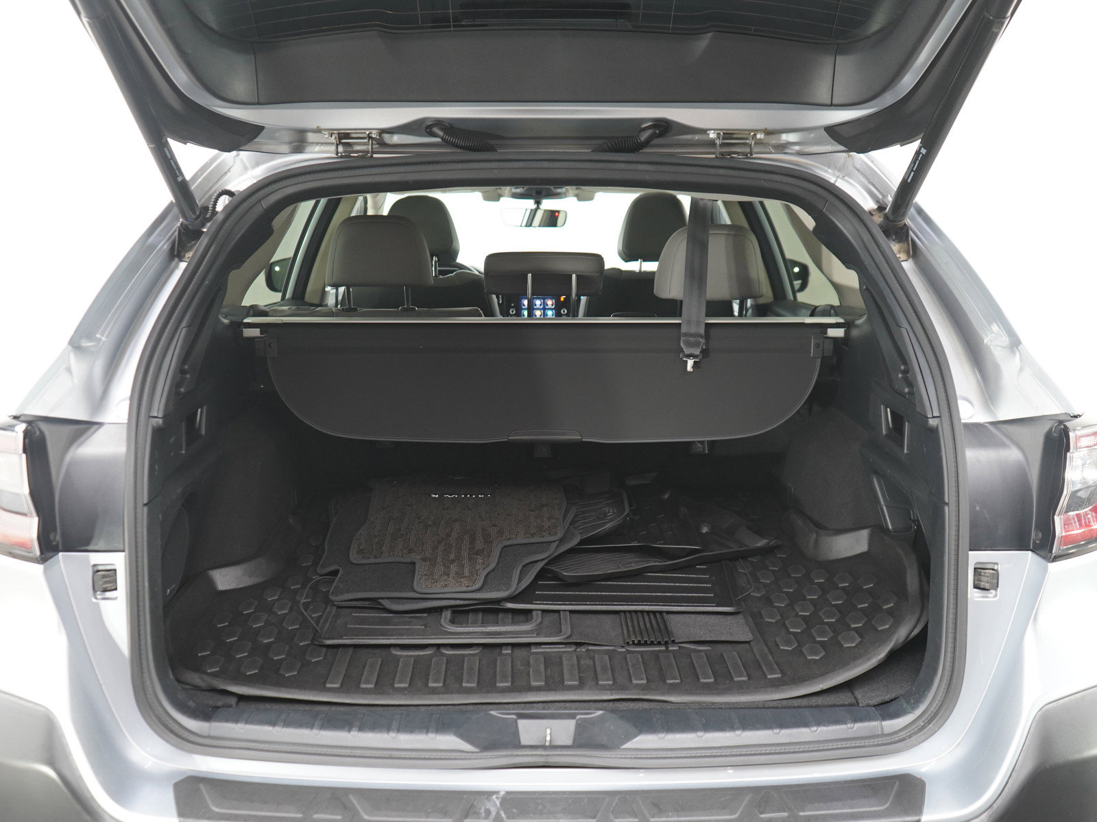 Used 2020 Subaru Outback Limited XT w/ Popular Package #2 AWD/4WD image 16