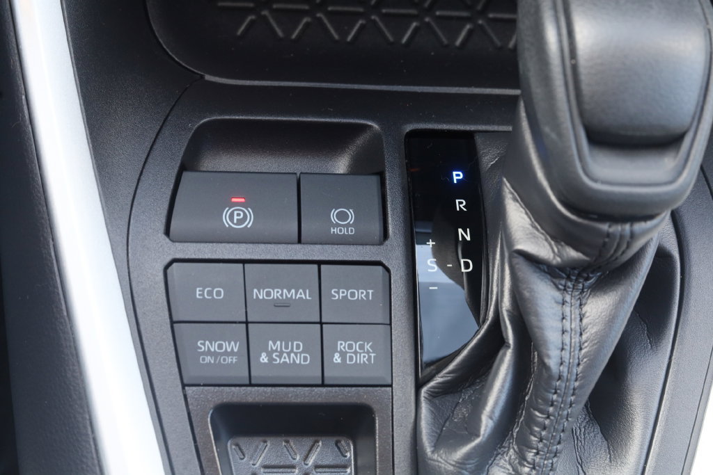 Used 2024 Toyota RAV4 XLE w/ Convenience Package AWD/4WD image 13