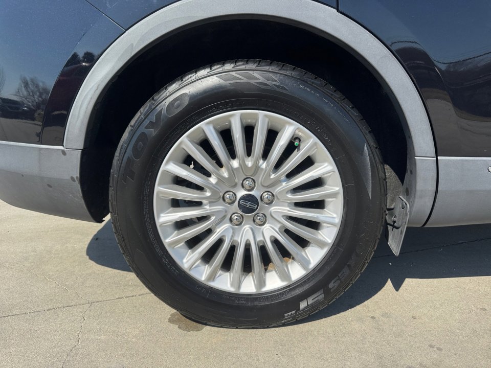 Used 2020 Lincoln Nautilus FWD image 27