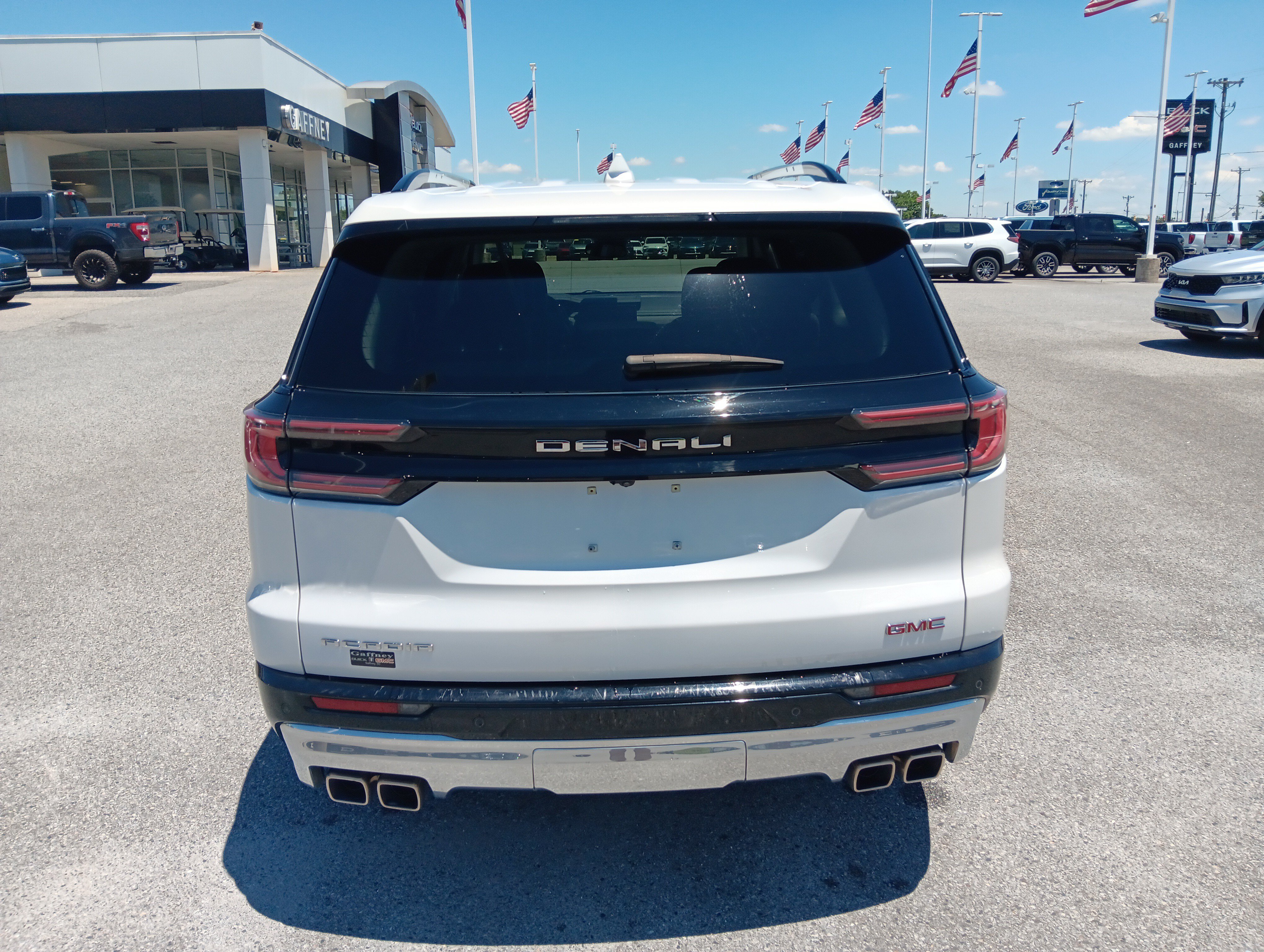 Used 2024 GMC Acadia Denali w/ LPO, Floor Liner Package FWD image 5