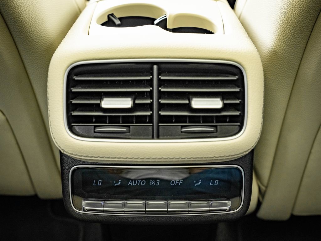 Used 2025 Mercedes-Benz GLS 450 4MATIC image 44