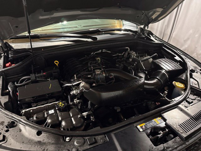 Used 2025 Dodge Durango GT AWD/4WD image 16