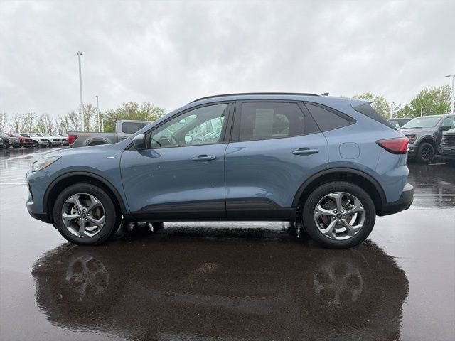 Used 2025 Ford Escape ST-Line Select AWD/4WD image 14