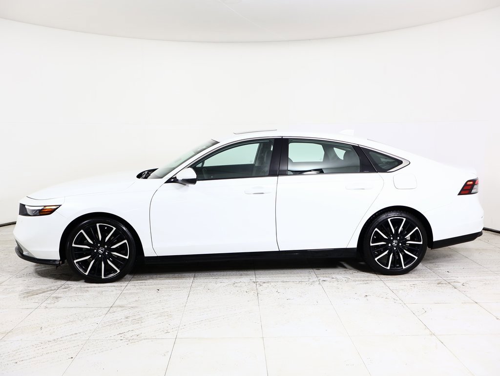 Used 2023 Honda Accord Touring image 12
