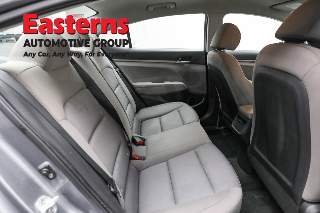 Used 2017 Hyundai Elantra SE w/ Cargo Package image 20