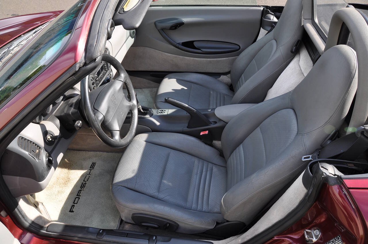 Used 1997 Porsche Boxster RWD image 27