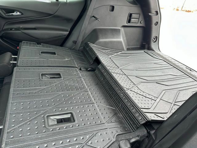 Certified 2024 Chevrolet Equinox LT w/ LPO, Floor Liner Package image 31