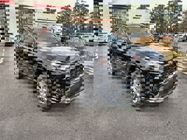 New 2025 Toyota RAV4 LE image 2