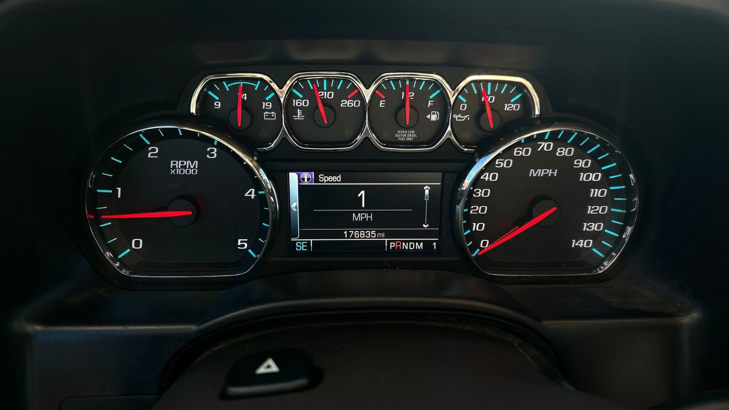 Used 2015 Chevrolet Silverado 2500 High Country w/ Duramax Plus Package image 20