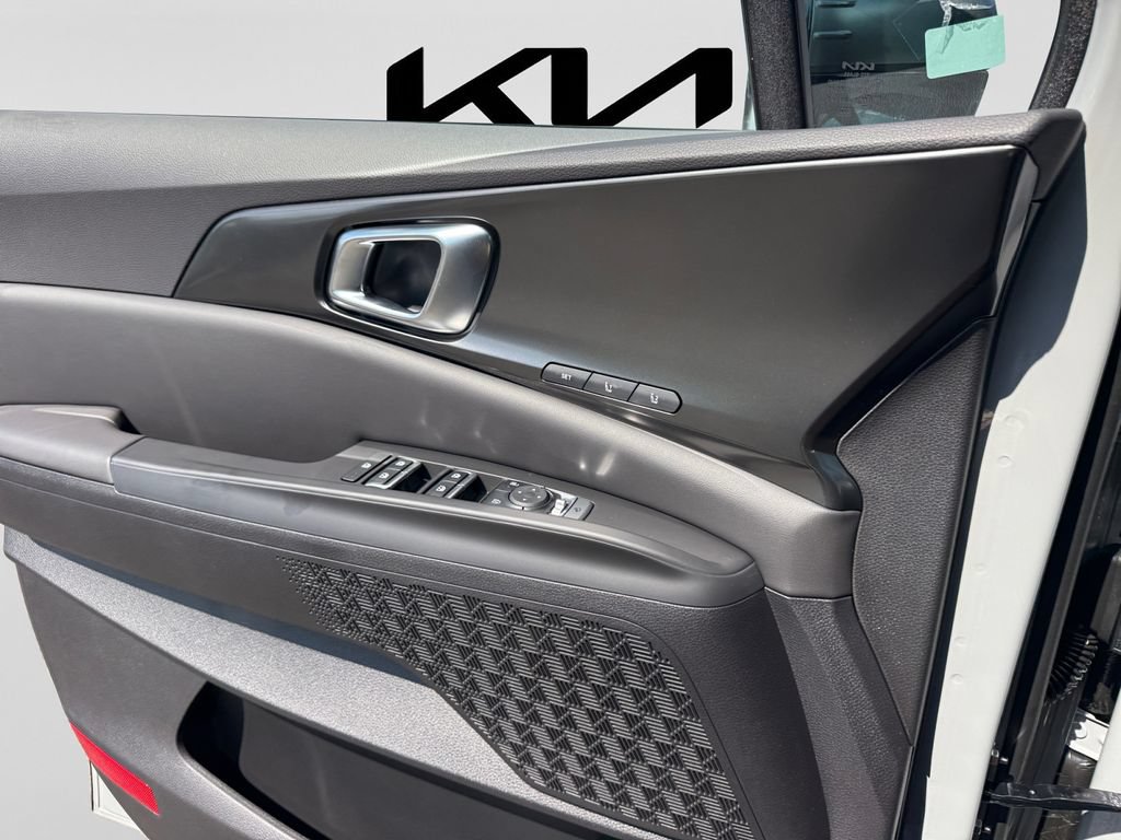 New 2027 Kia Carnival SX w/ Dark Edition Package FWD image 27