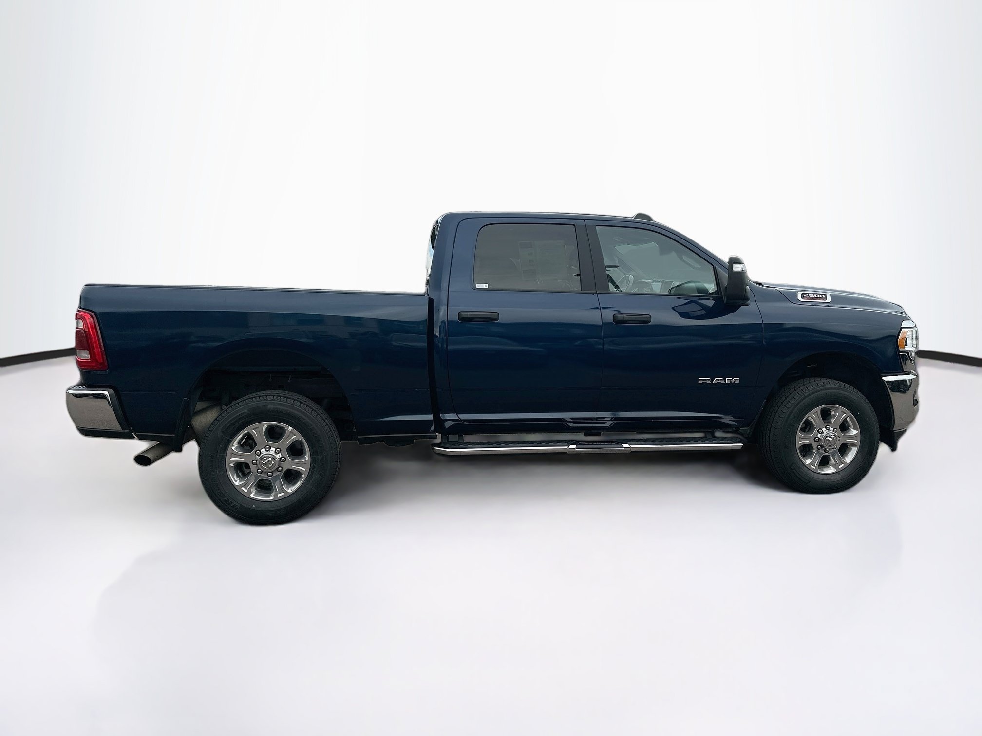 Used 2024 RAM 2500 Big Horn w/ Level 2 Equipment Group AWD/4WD image 10
