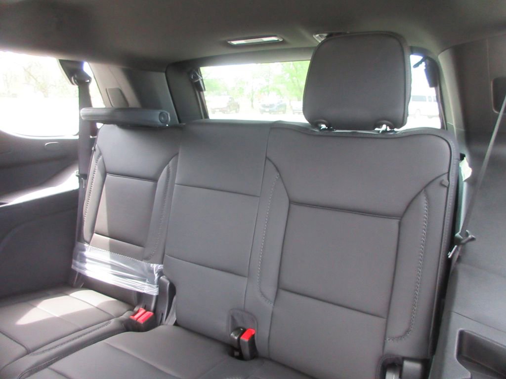 New 2026 GMC Yukon Denali AWD/4WD image 14