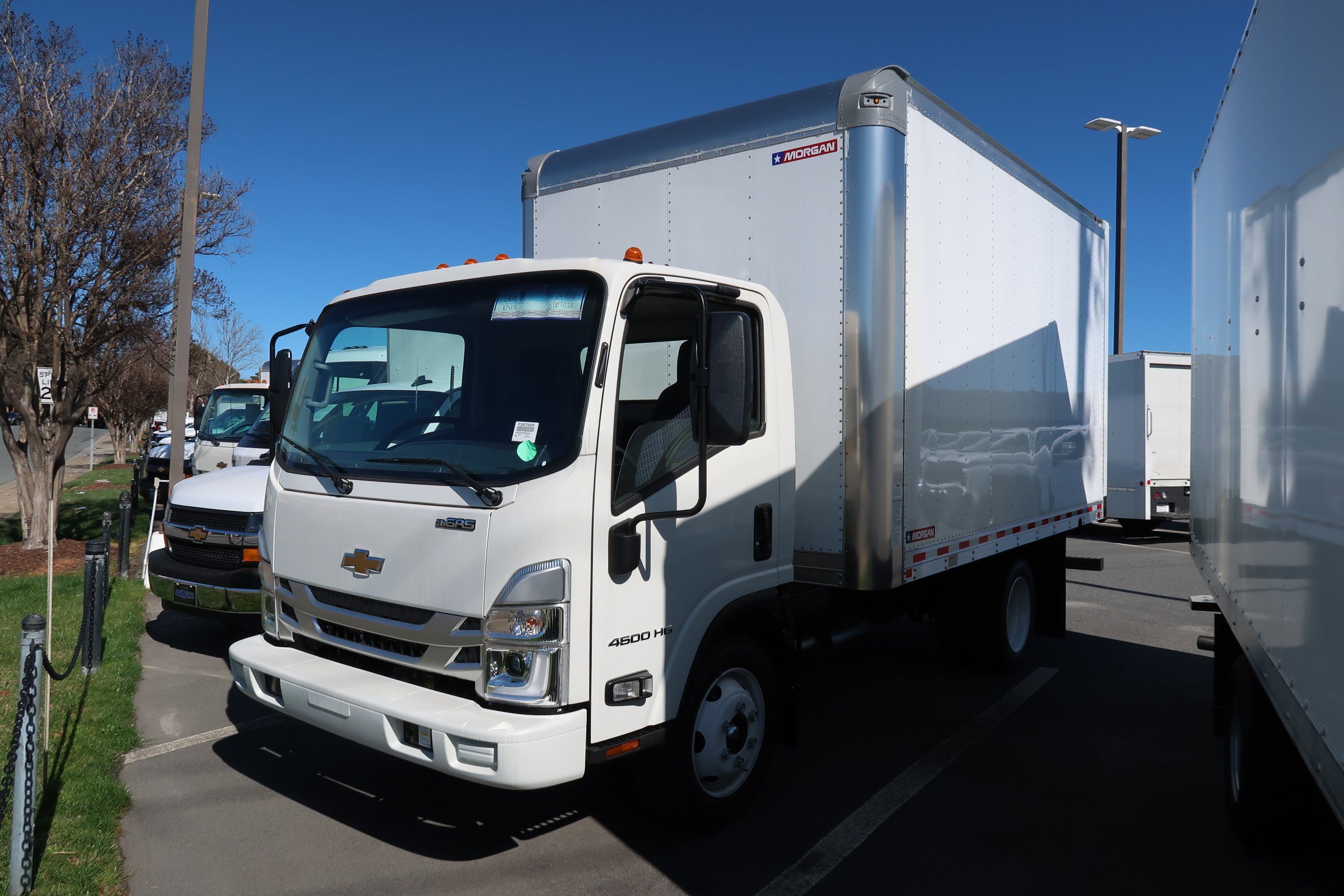 Used 2025 Chevrolet Low Cab Forward RWD image 3