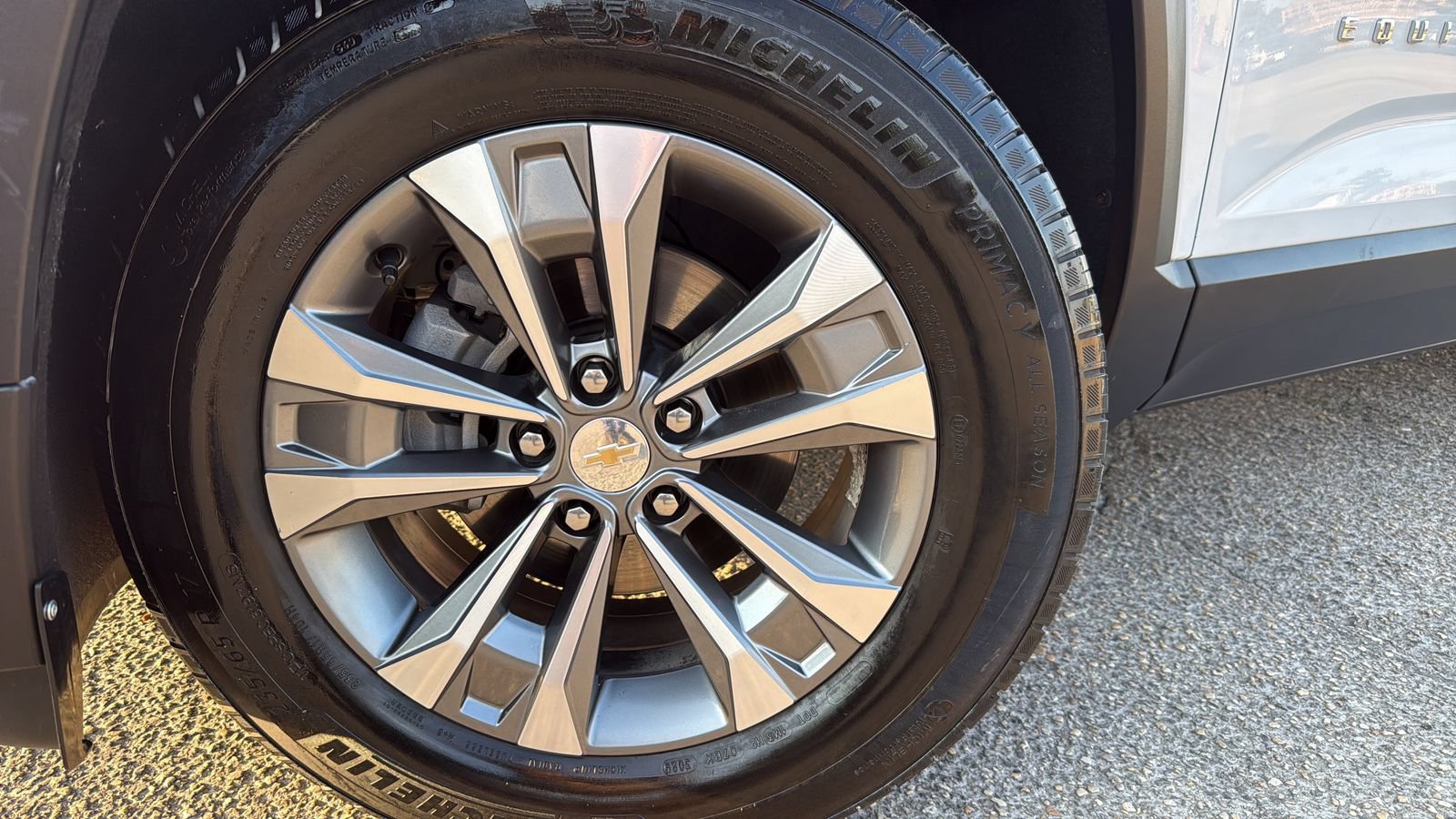 Used 2026 Chevrolet Equinox LT AWD/4WD image 26