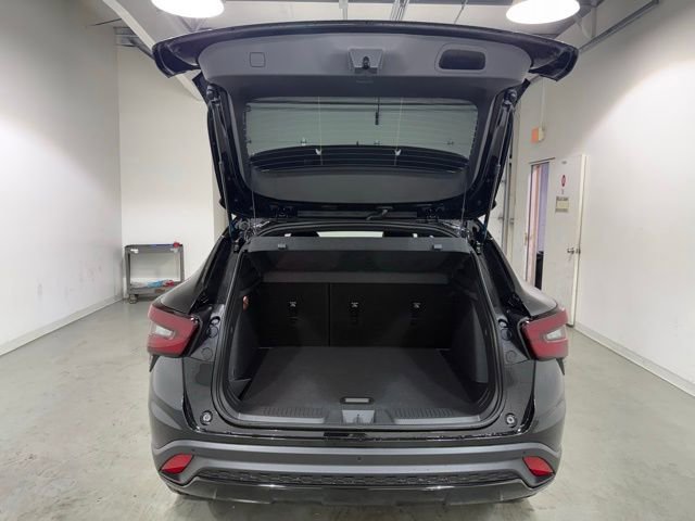 New 2026 Chevrolet Trax RS image 8