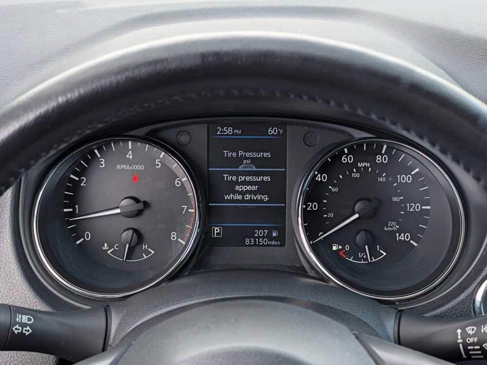 Used 2018 Nissan Rogue SV w/ Premium Package AWD/4WD image 35