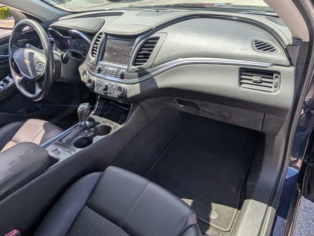Used 2018 Chevrolet Impala LT FWD image 15