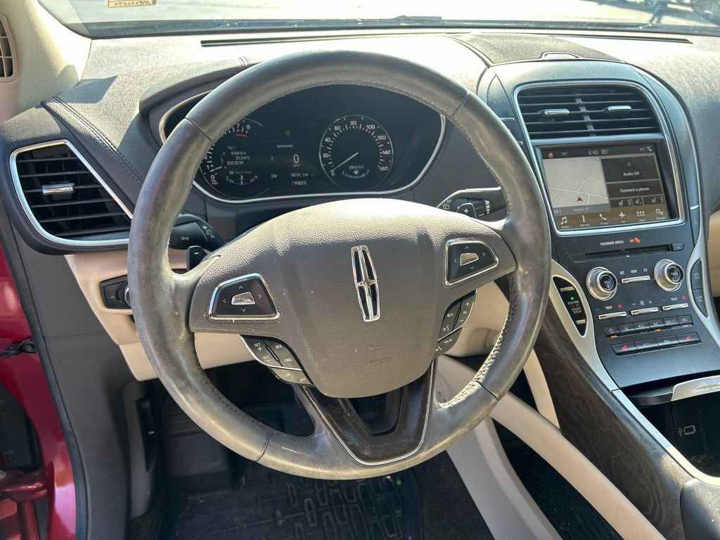 Used 2017 Lincoln MKX Select w/ Select Plus Package FWD image 13