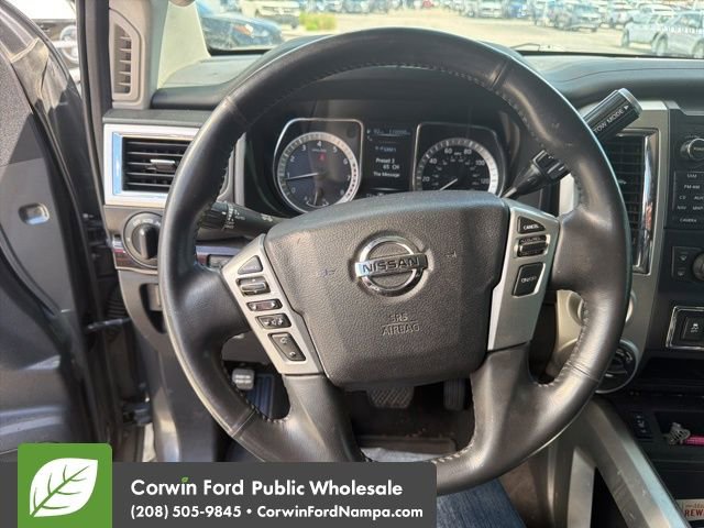 Used 2018 Nissan Titan SV w/ SV Convenience Package AWD/4WD image 11