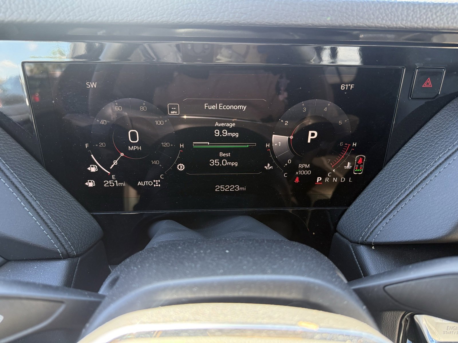 Used 2025 GMC Yukon XL Denali image 7