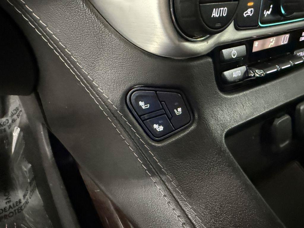 Used 2020 GMC Yukon XL SLT w/ Open Road Package AWD/4WD image 23