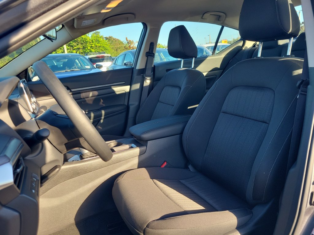 New 2026 Nissan Altima 2.5 SV FWD image 15