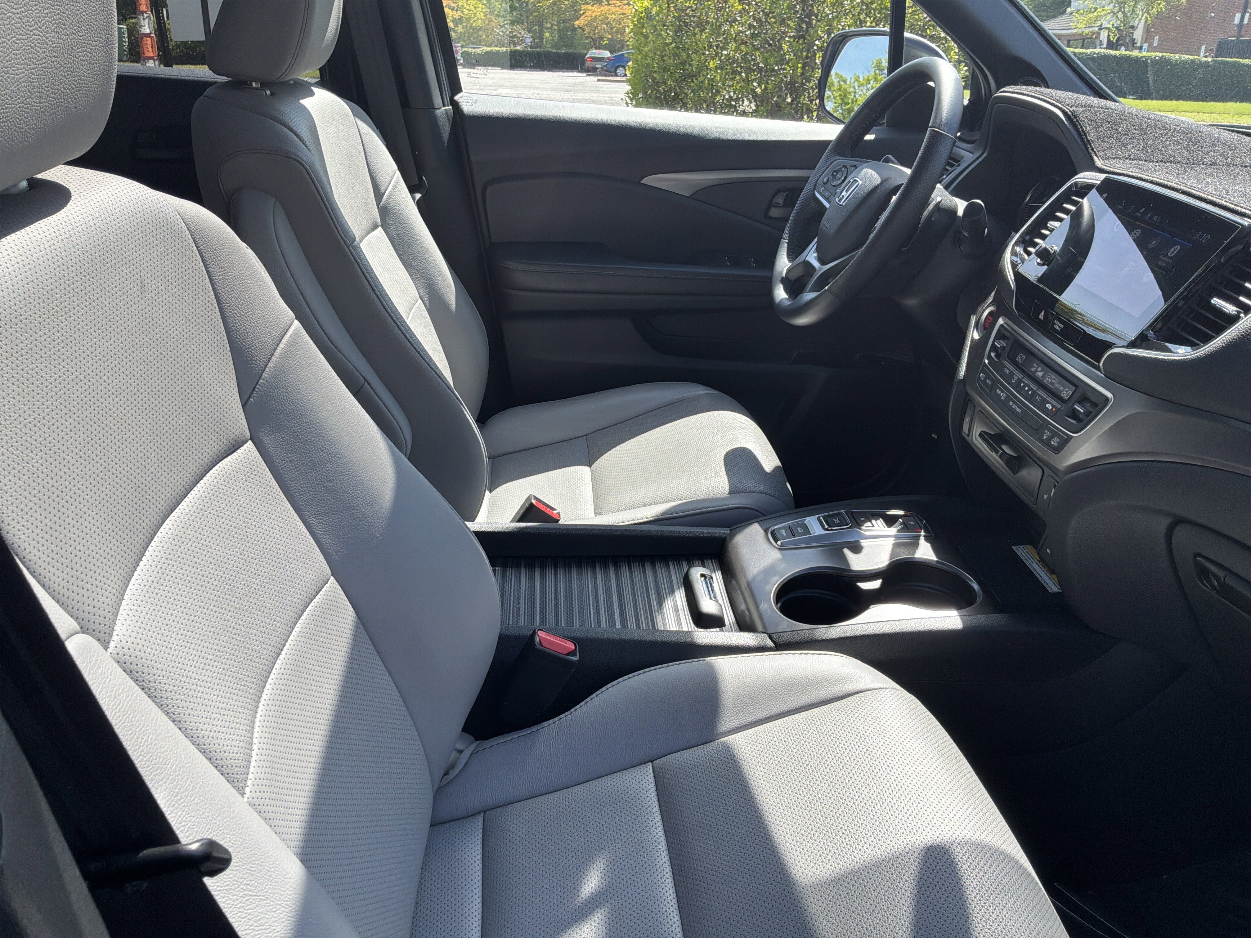 Used 2023 Honda Passport EX-L image 33