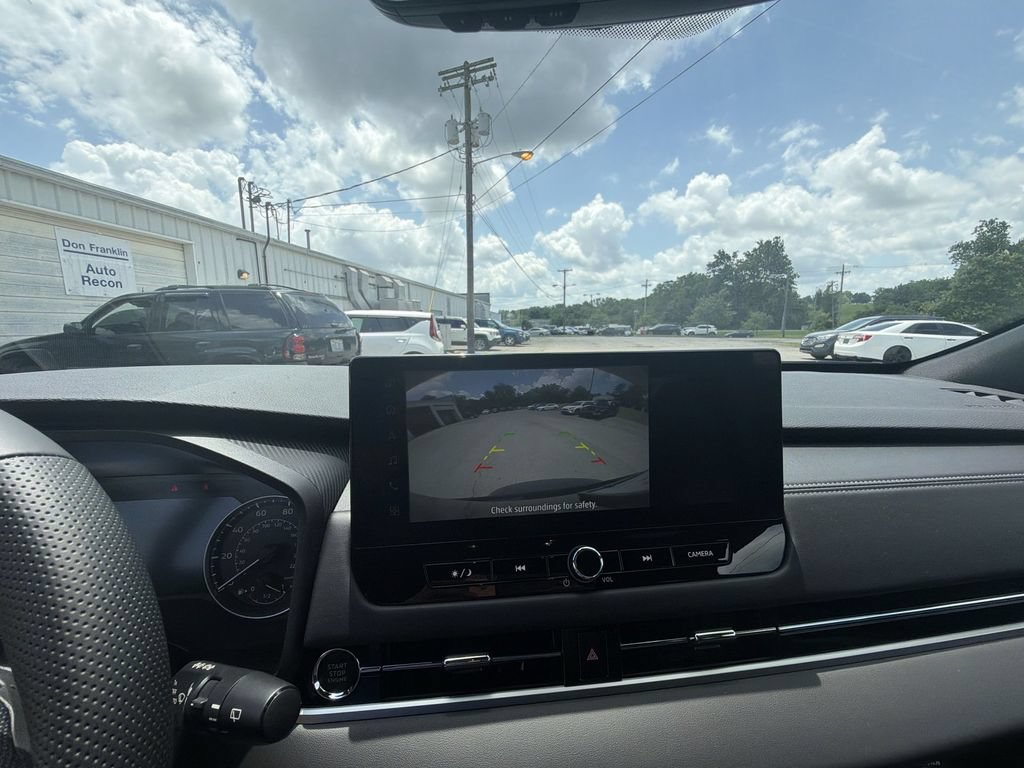 New 2026 Mitsubishi Outlander LE FWD image 17