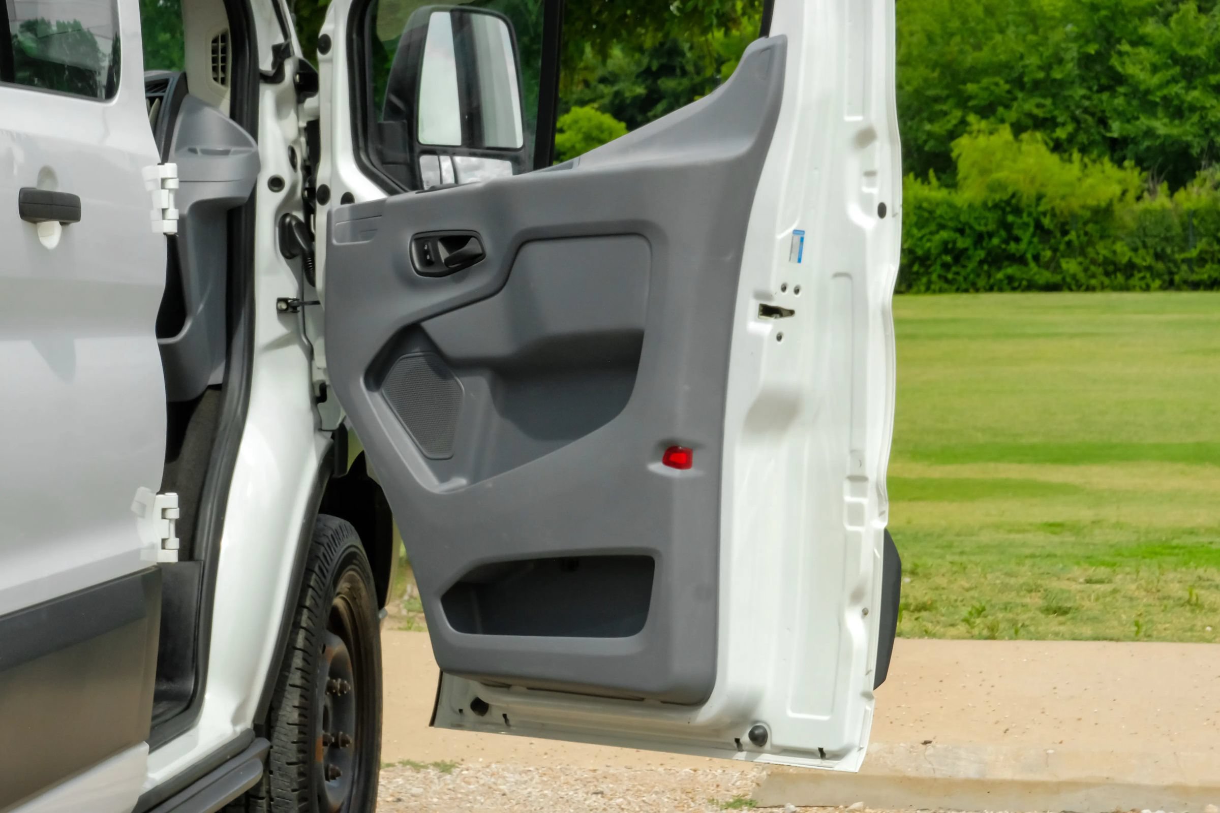Used 2018 Ford Transit 350 XLT RWD image 38