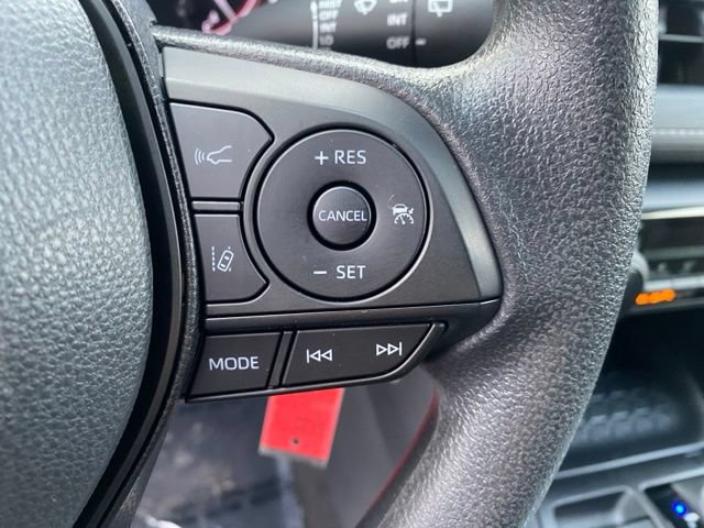 Certified 2025 Toyota RAV4 LE AWD/4WD image 22