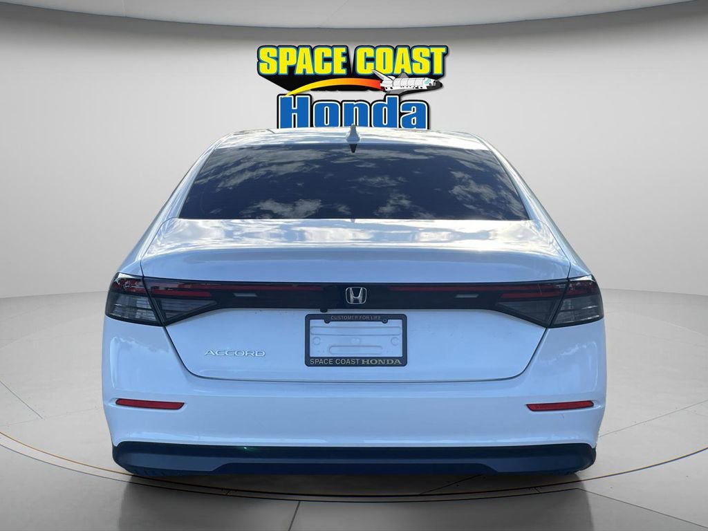 Used 2024 Honda Accord EX image 8