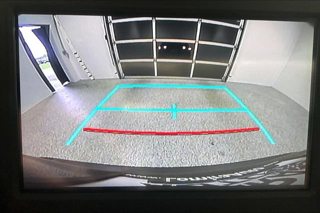 Used 2019 Toyota RAV4 LE AWD/4WD image 18